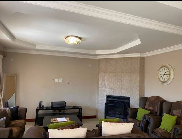 4 BEDROOM HOUSE FOR SALE IN CHROOM PARK